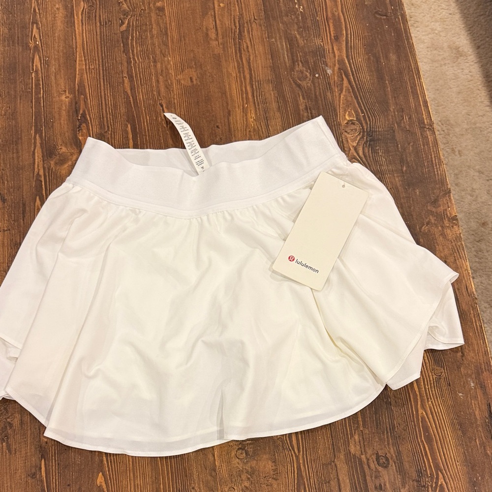 Lululemon White Tennis Skirt Size 6 NWT Athletic Skort